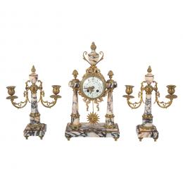 505   -  <p><span class="object_title">Reloj "pórtico" de sobremesa con pareja de candelabros estilo Luis XVI en mármol y bronce, fles. del s.XIX. </span>.<br></p>