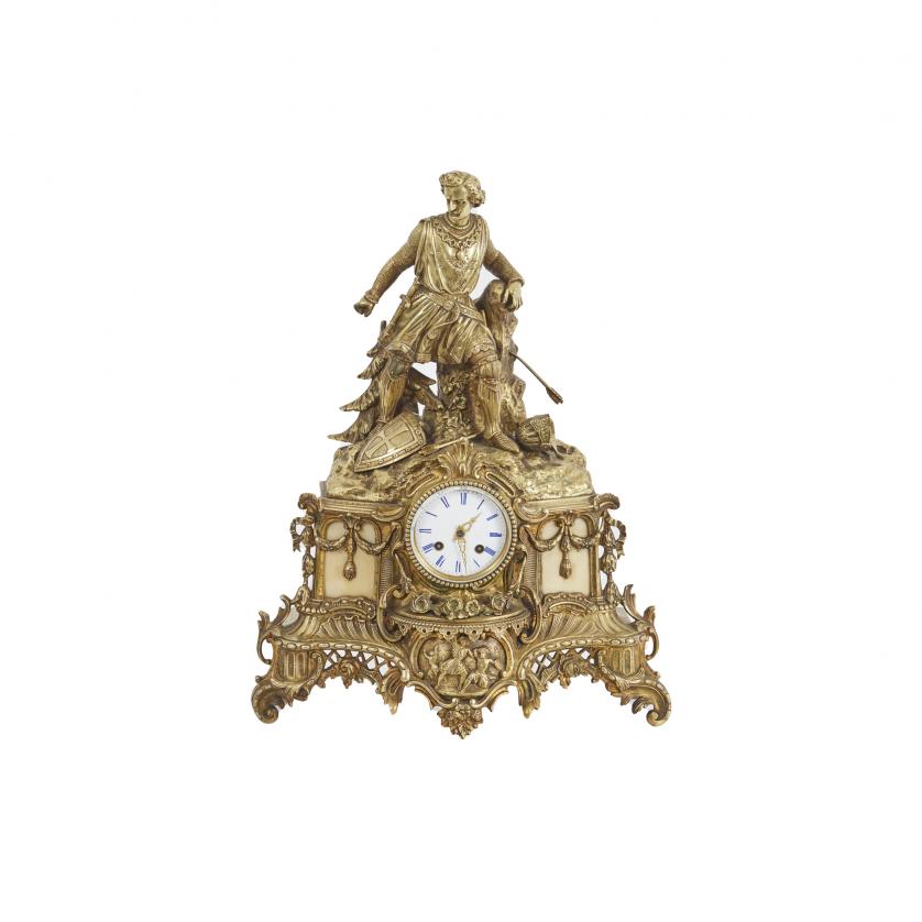 Reloj de sobremesa estilo Luis XV en bronce y alabastro, fl
